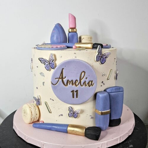 Tort z kosmetykami 🎀